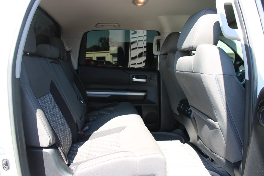 Used 2019 Toyota Tundra SR5 w/ SR5 Upgrade Package AWD/4WD image 33