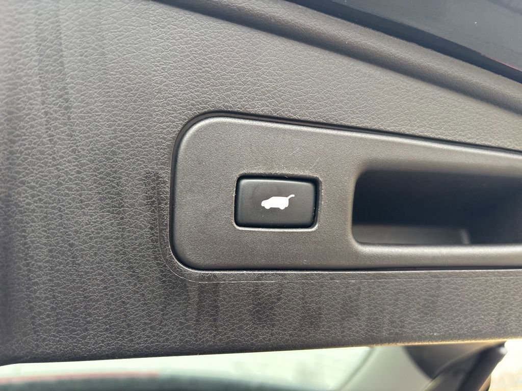 Used 2020 Acura MDX SH-AWD w/ Technology Package image 11