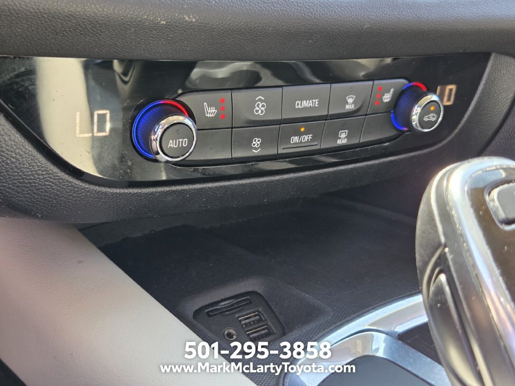 Used 2021 Buick Enclave Essence w/ Sound and Sites Package FWD image 21