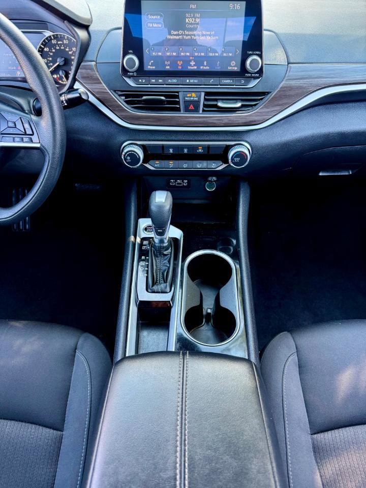 Used 2024 Nissan Altima 2.5 SV image 23