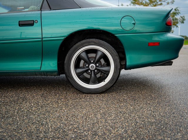 Used 1997 Chevrolet Camaro Z28 w/ Preferred Equipment Group 2 image 9