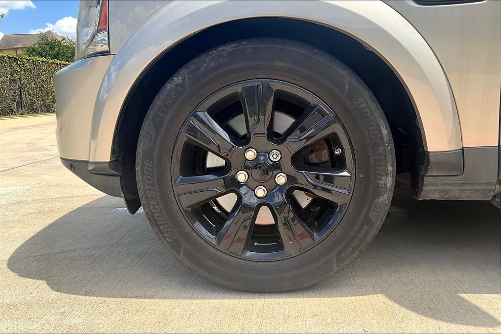 Used 2015 Land Rover LR4 HSE AWD/4WD image 11