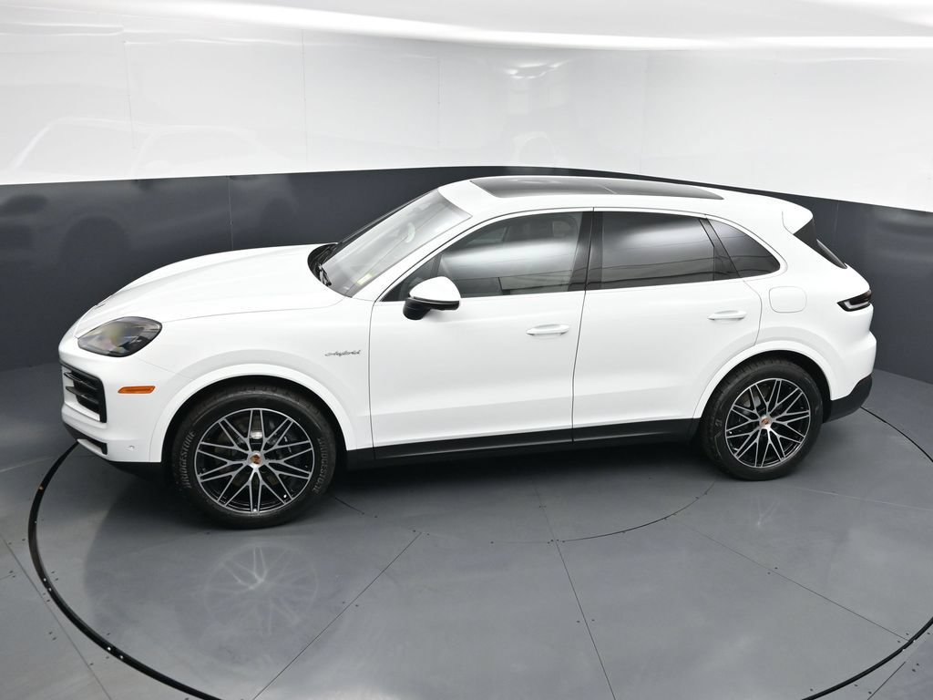 New 2026 Porsche Cayenne E-Hybrid AWD/4WD image 14