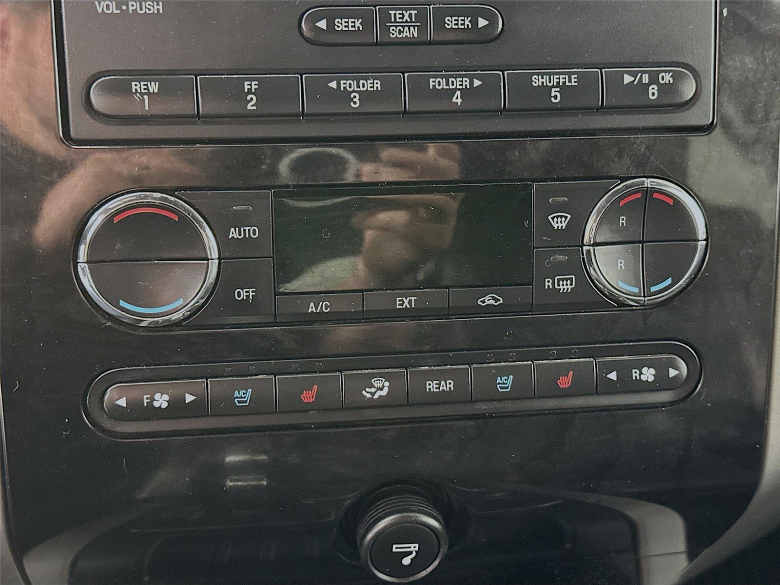 Used 2012 Ford Expedition Limited image 9