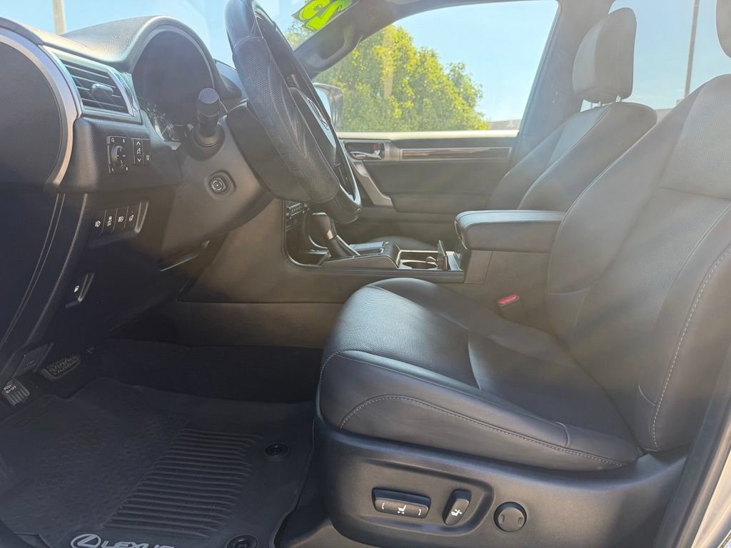 Used 2023 Lexus GX 460 Premium AWD/4WD image 13