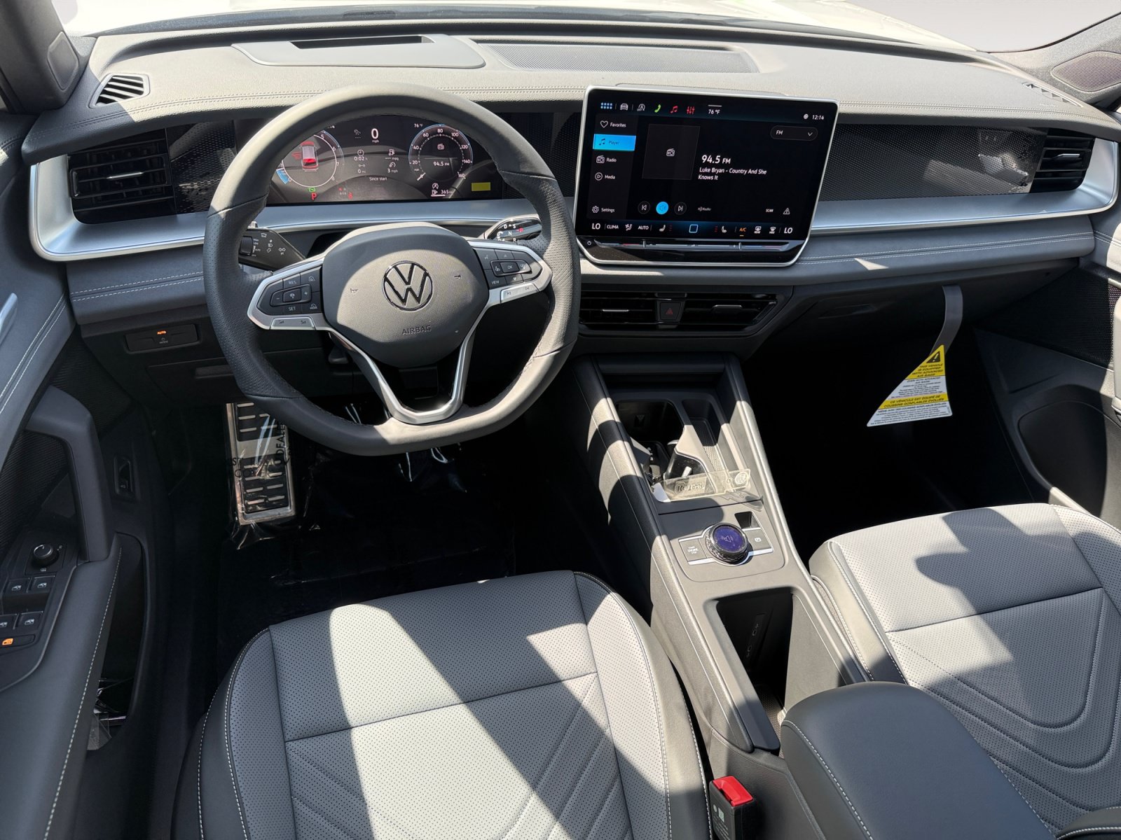 New 2026 Volkswagen Tiguan SE R-Line FWD image 15