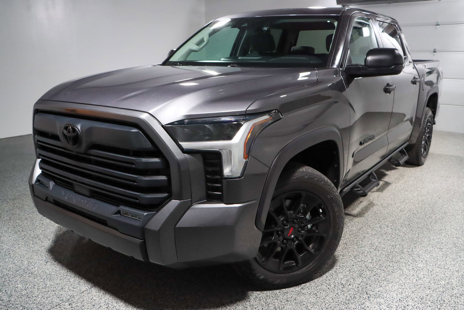 Used 2024 Toyota Tundra SR5 AWD/4WD image 31