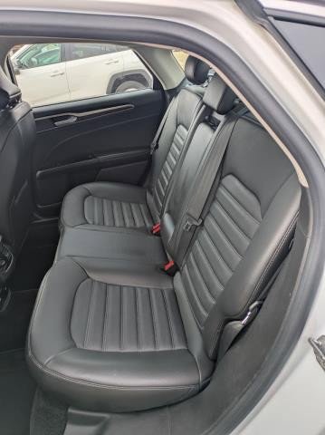 Used 2016 Ford Fusion SE w/ Equipment Group 202A AWD/4WD image 13