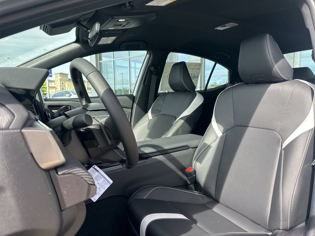 New 2026 Toyota Camry SE FWD image 9