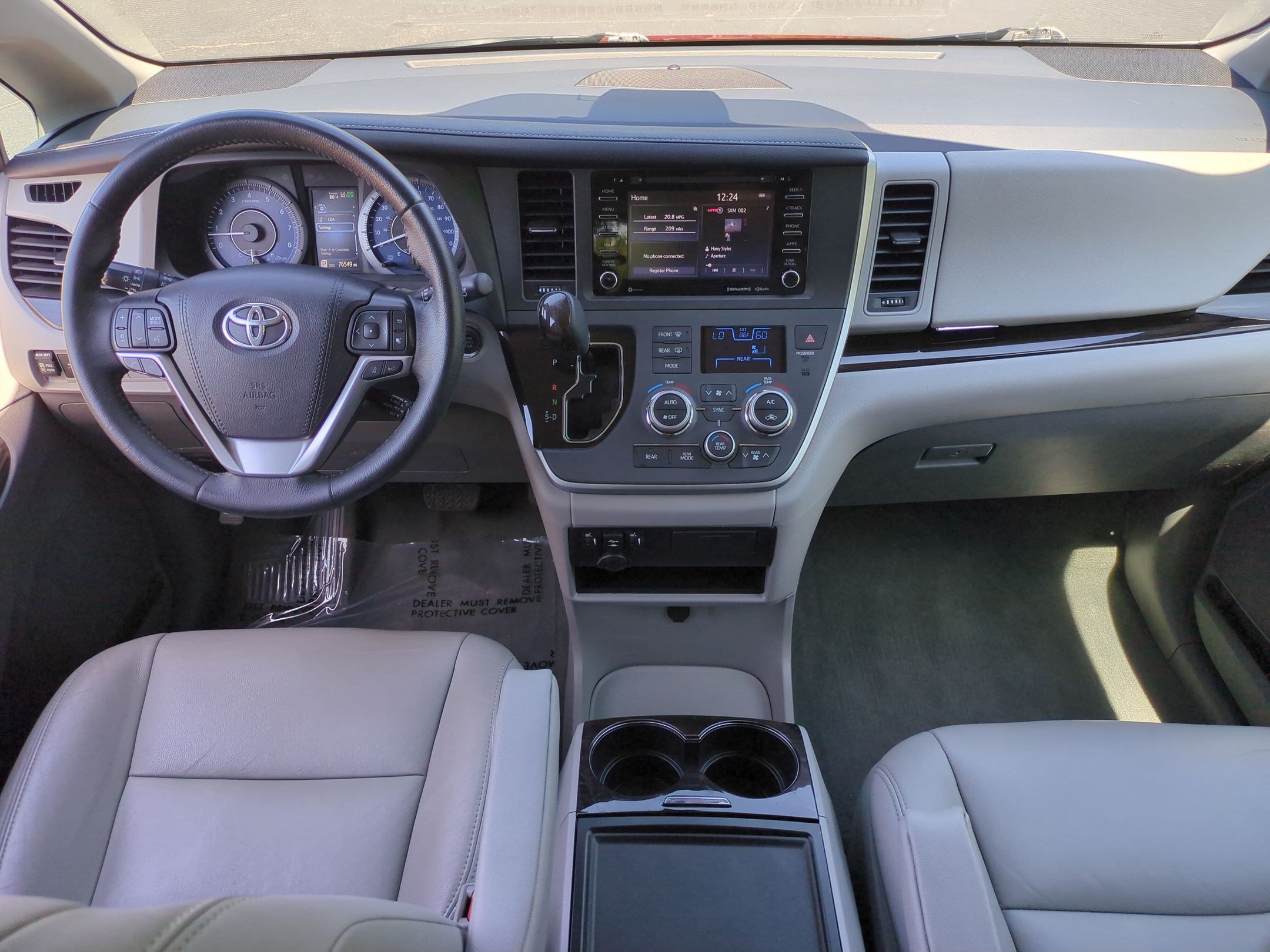 Used 2020 Toyota Sienna XLE FWD image 31