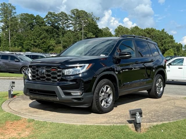 Used 2023 Honda Passport TrailSport image 3