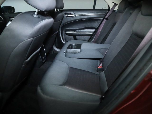 Used 2022 Chrysler 300 Touring w/ Sport Appearance Package image 14