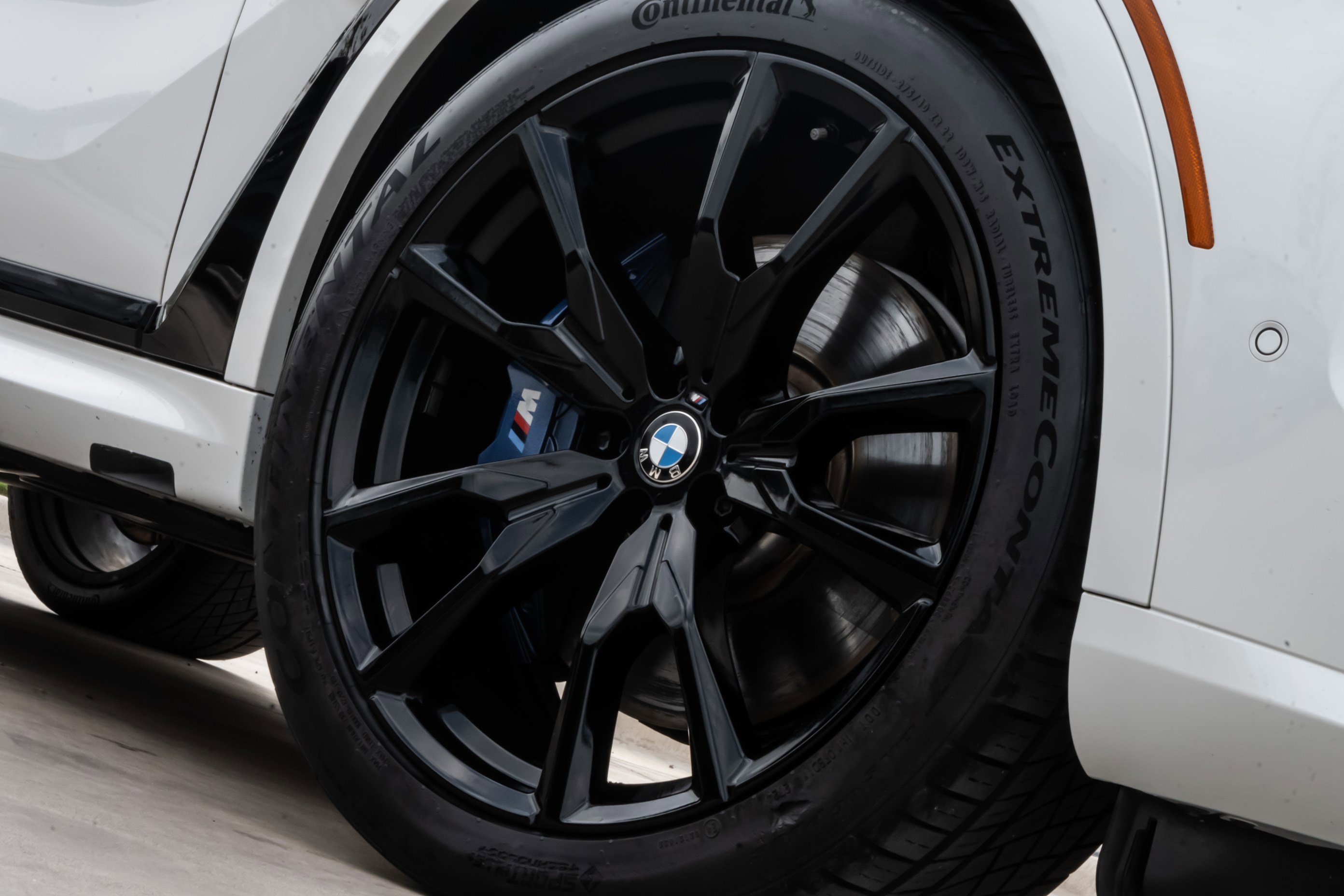 Used 2025 BMW X7 xDrive40i w/ Executive Package image 11