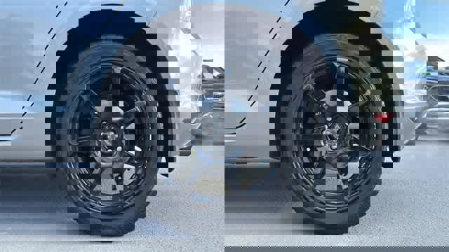 Used 2015 Volkswagen Golf S image 11