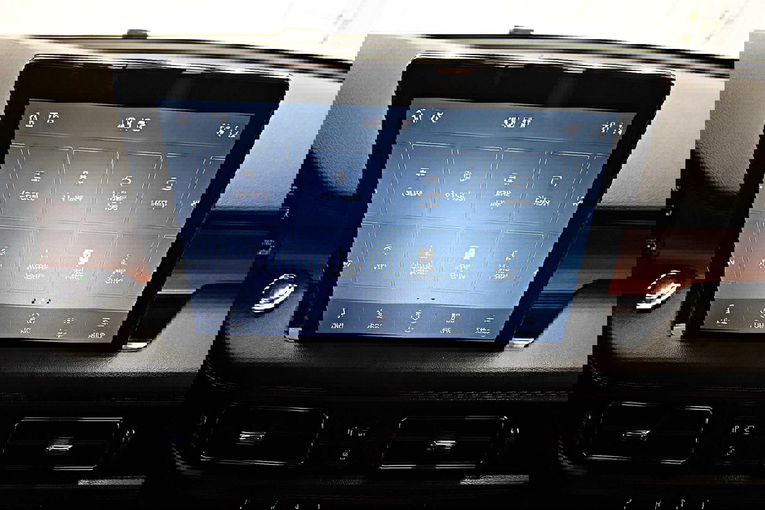 Used 2020 Lincoln Aviator Reserve w/ Equipment Group 201A image 17