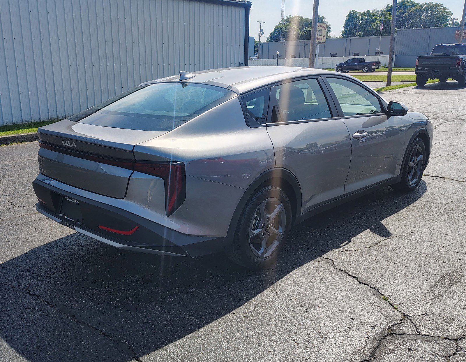 Used 2025 Kia K4 FWD image 2