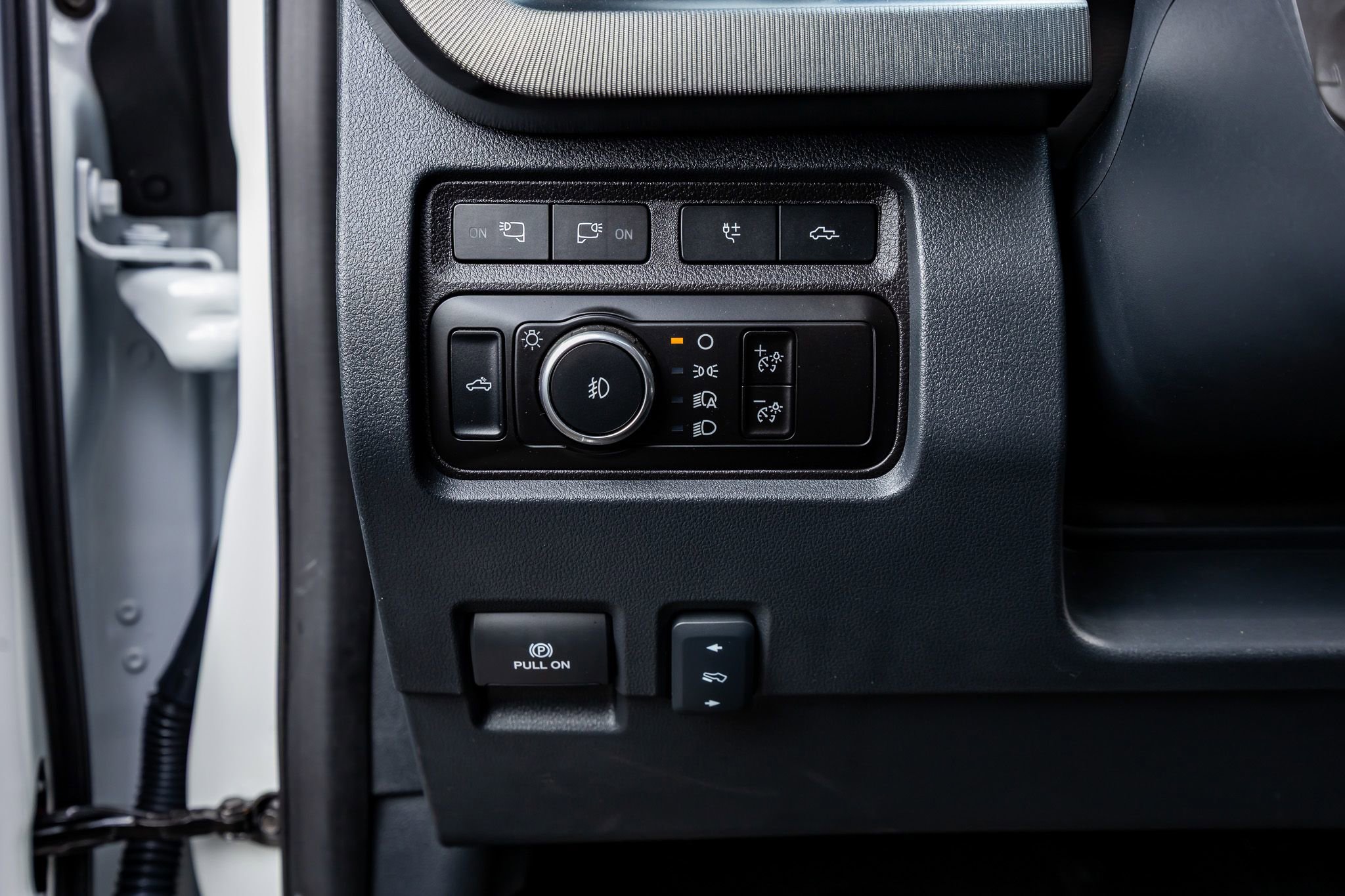 Used 2024 Ford F350 Platinum image 22
