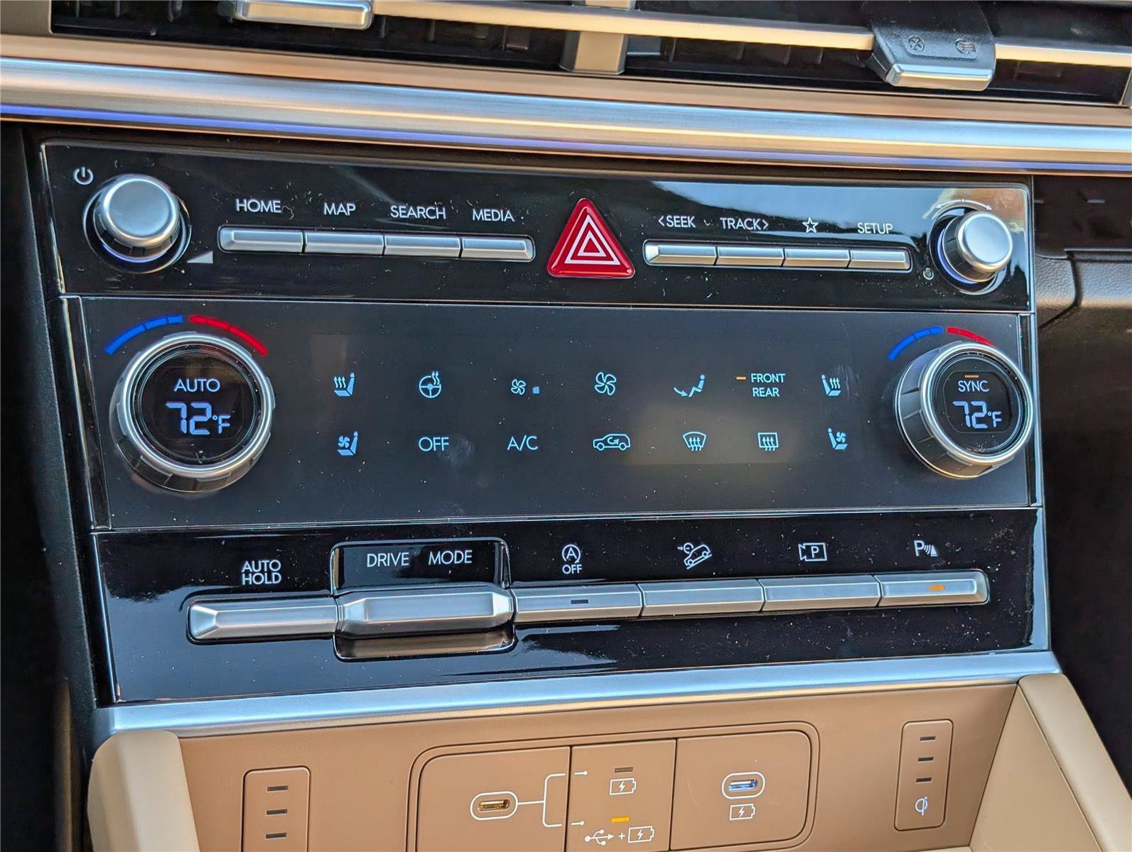 New 2026 Hyundai Santa Fe Limited FWD image 26