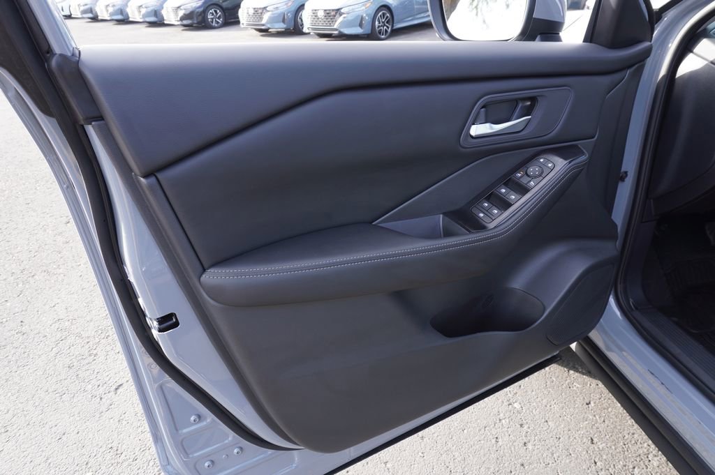 New 2026 Nissan Rogue SV FWD image 14
