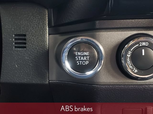 Used 2018 Toyota Tacoma TRD Sport w/ Technology Package AWD/4WD image 18