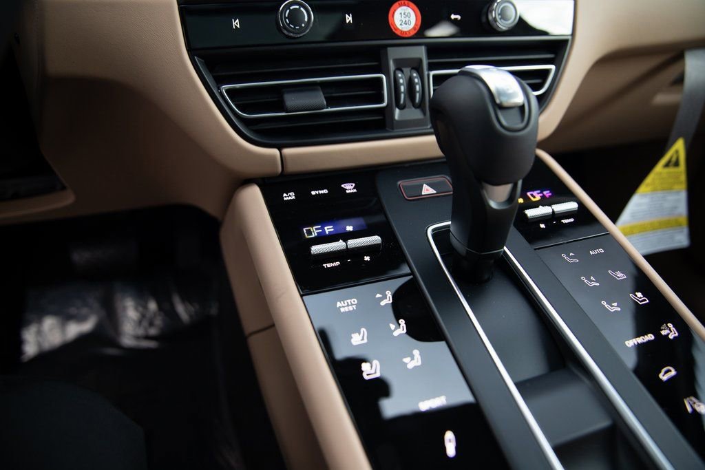 New 2026 Porsche Macan S AWD/4WD image 17