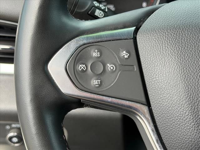 Used 2023 Chevrolet Traverse LT image 18