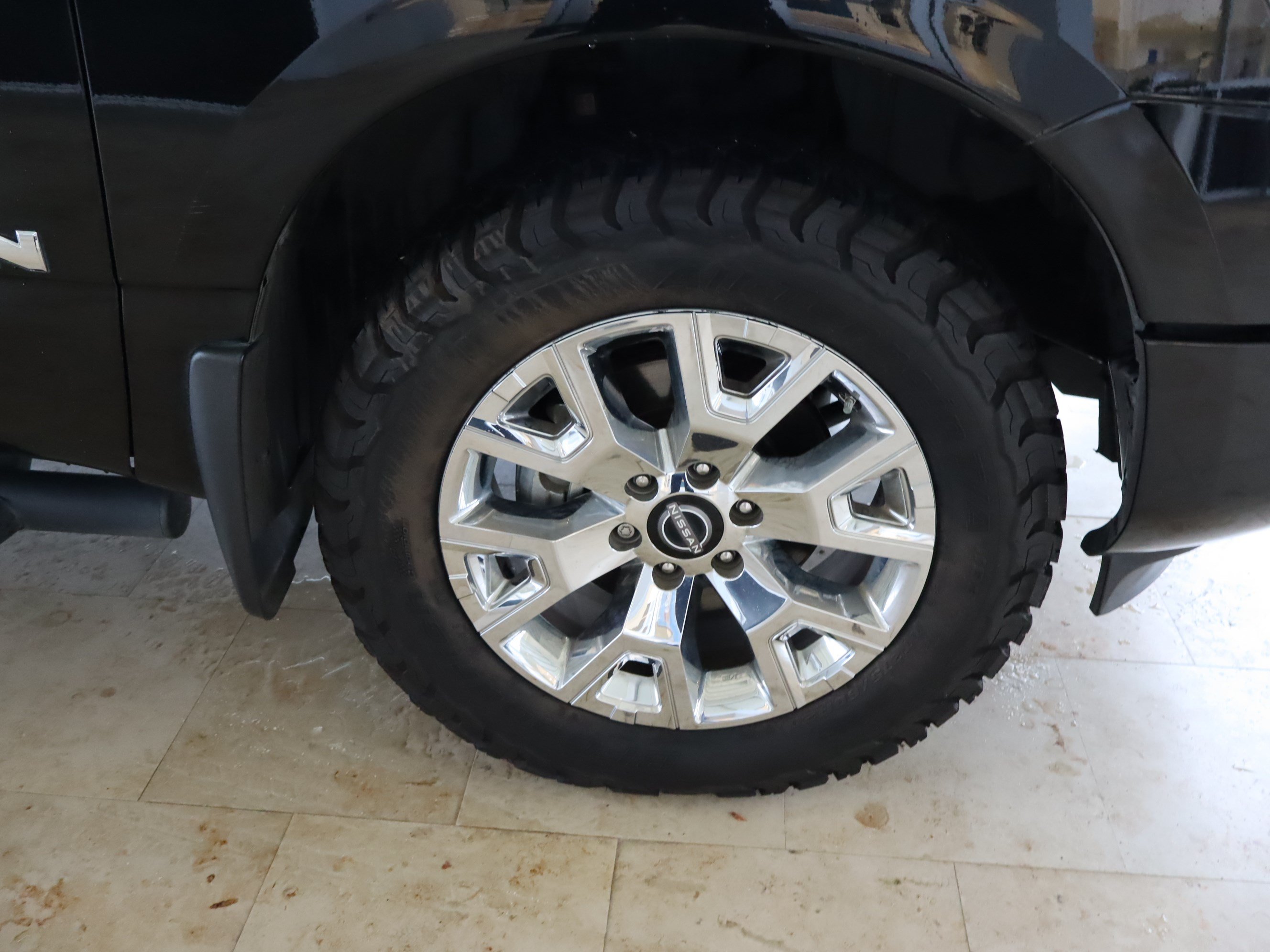 Used 2023 Nissan Titan SV w/ SV Convenience Package AWD/4WD image 37