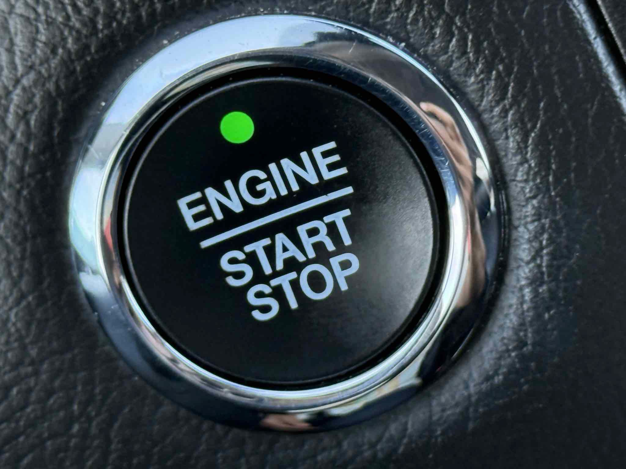 Used 2019 Ford Fusion Energi Titanium FWD image 12