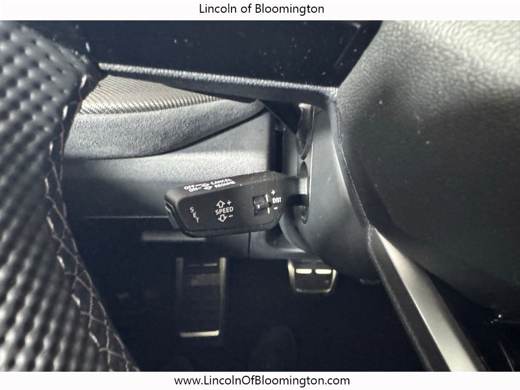 Used 2025 Audi SQ5 Prestige w/ Prestige Package image 45