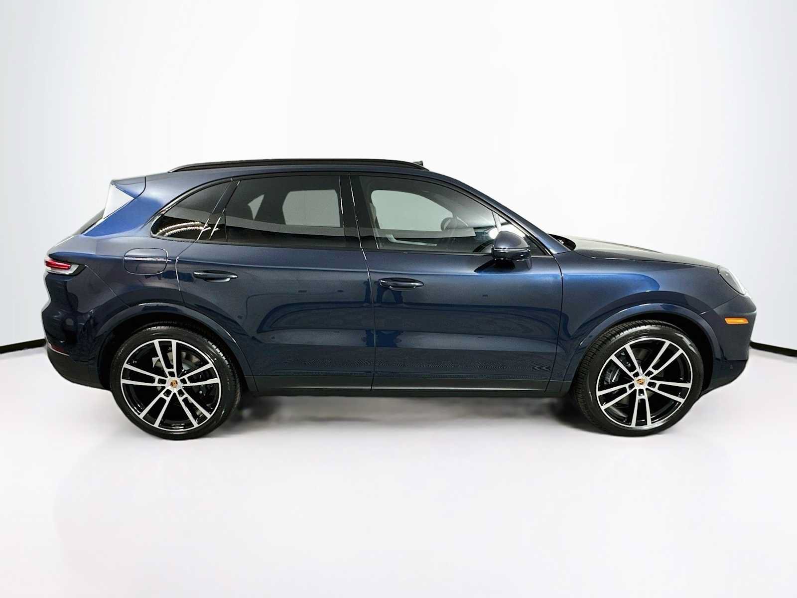 New 2026 Porsche Cayenne AWD/4WD image 8