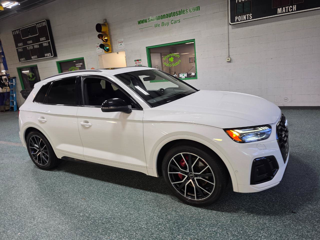 Used 2024 Audi SQ5 Prestige AWD/4WD image 4