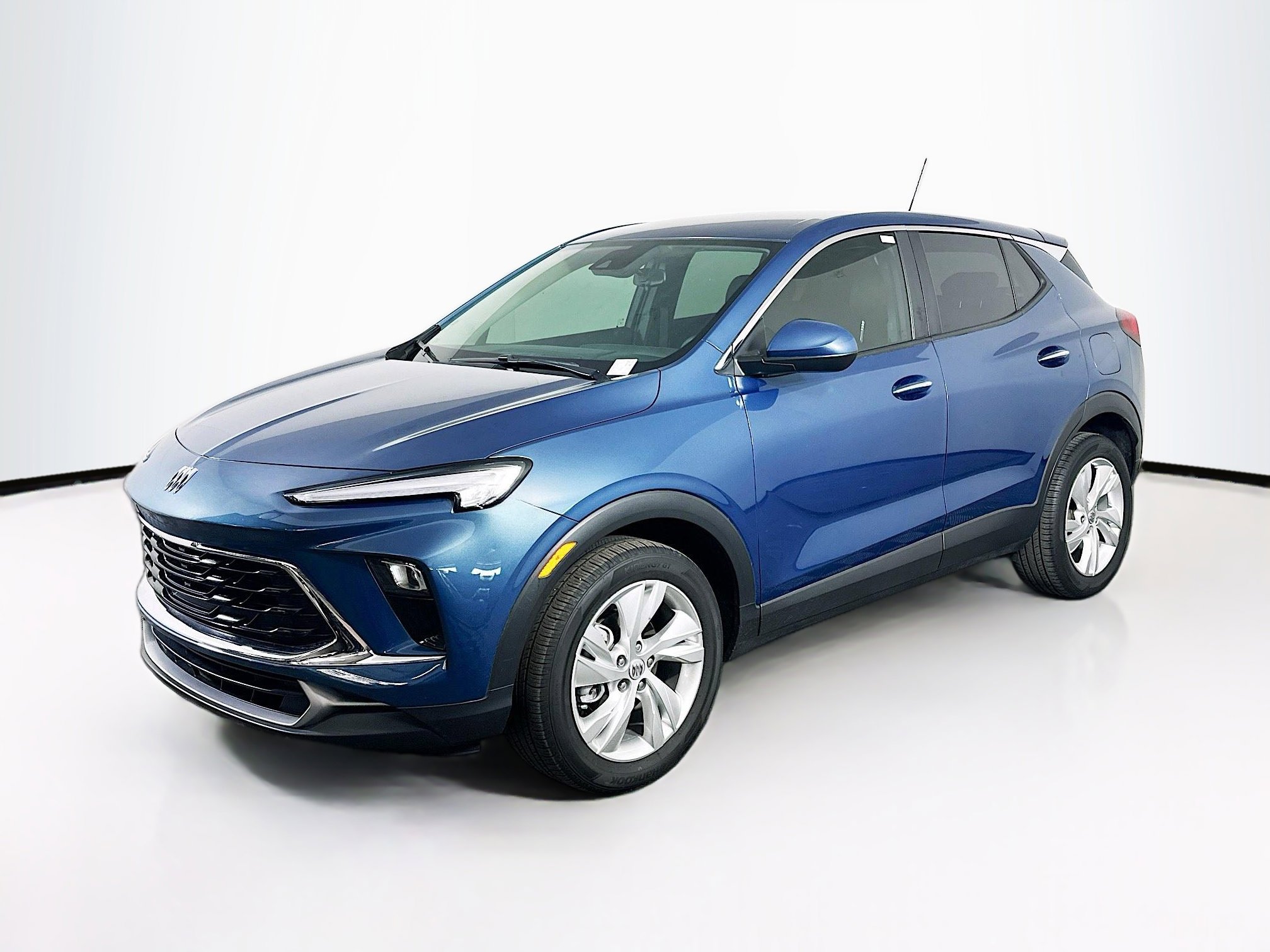 Used 2024 Buick Encore GX Preferred image 3