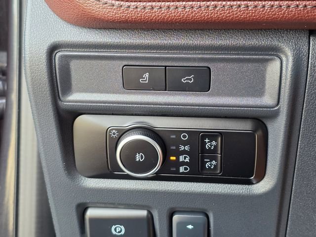 Used 2024 Ford Expedition Limited image 45