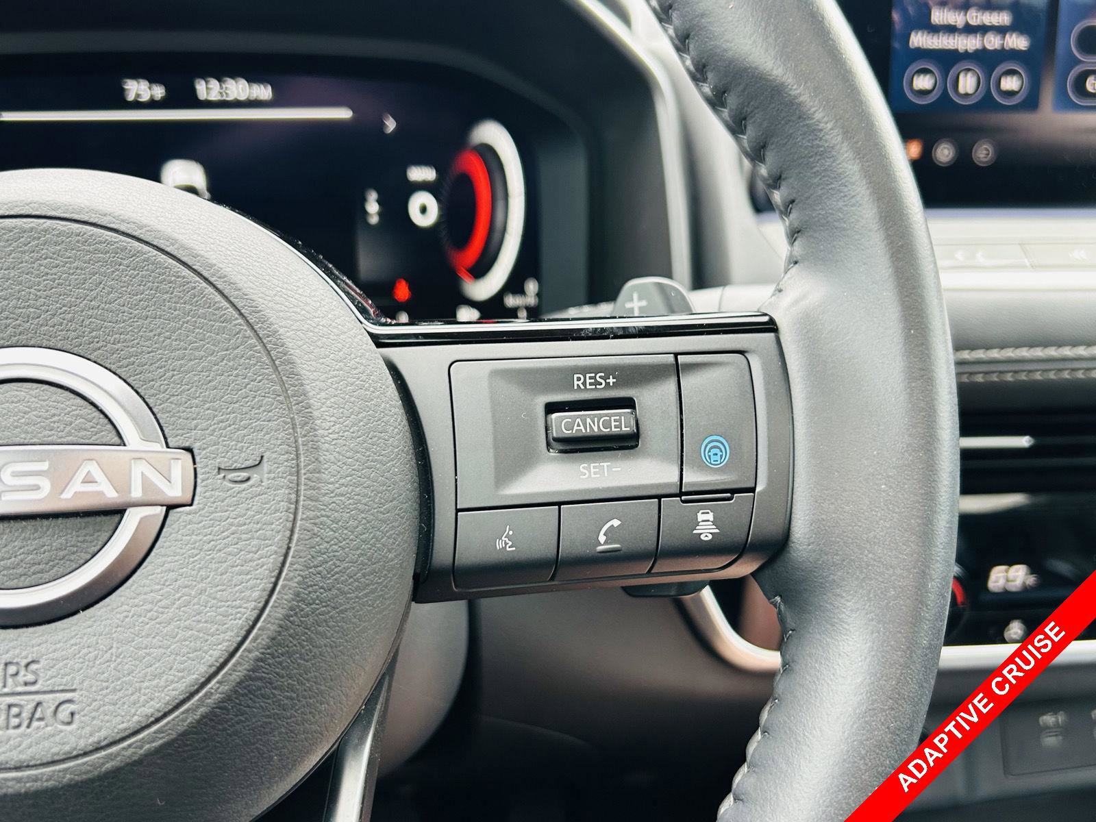 Used 2024 Nissan Rogue Platinum image 8