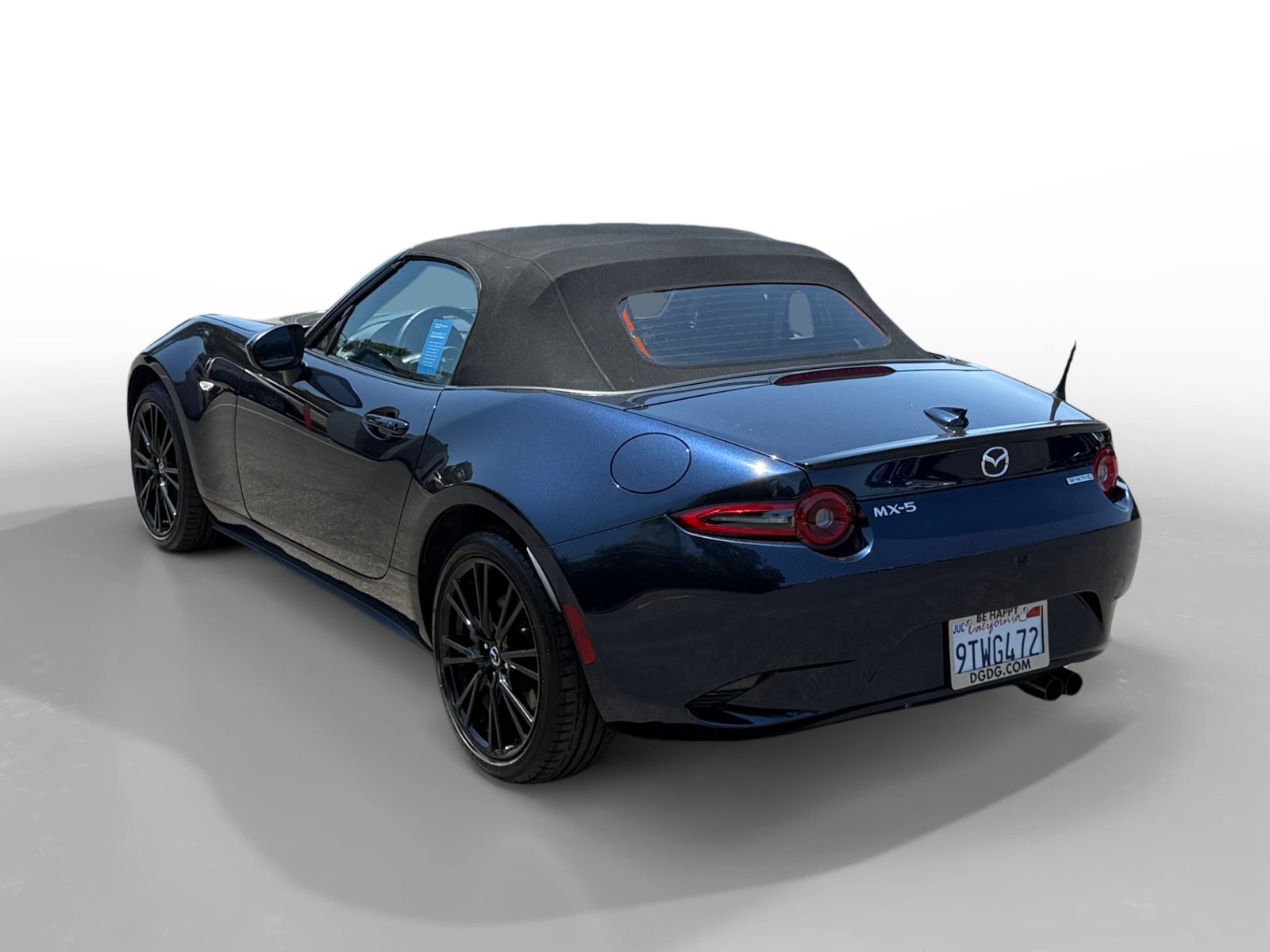 Certified 2025 MAZDA MX-5 Miata Club RWD image 3