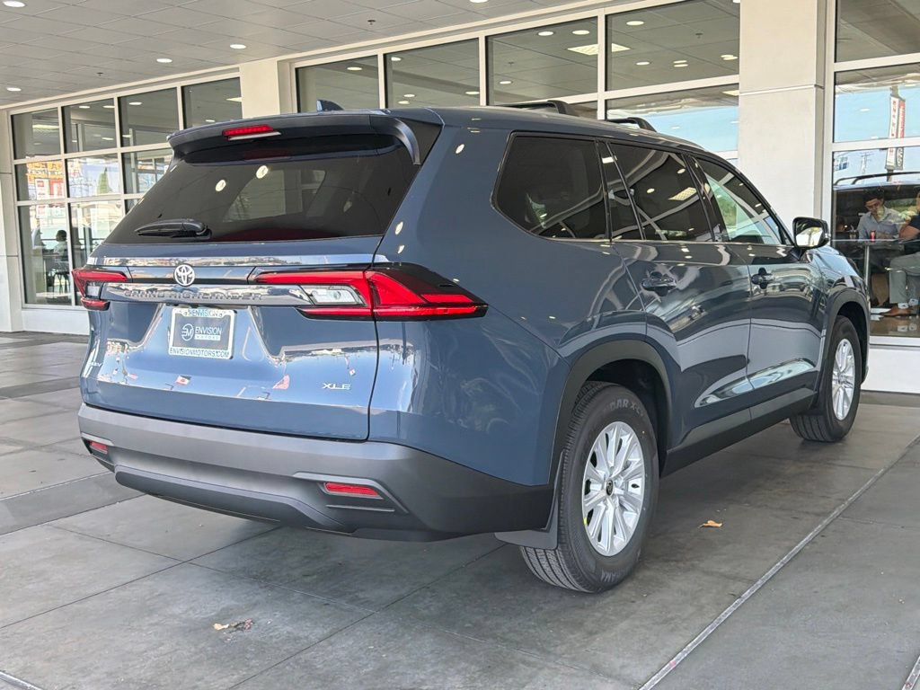 New 2026 Toyota Grand Highlander XLE FWD image 13
