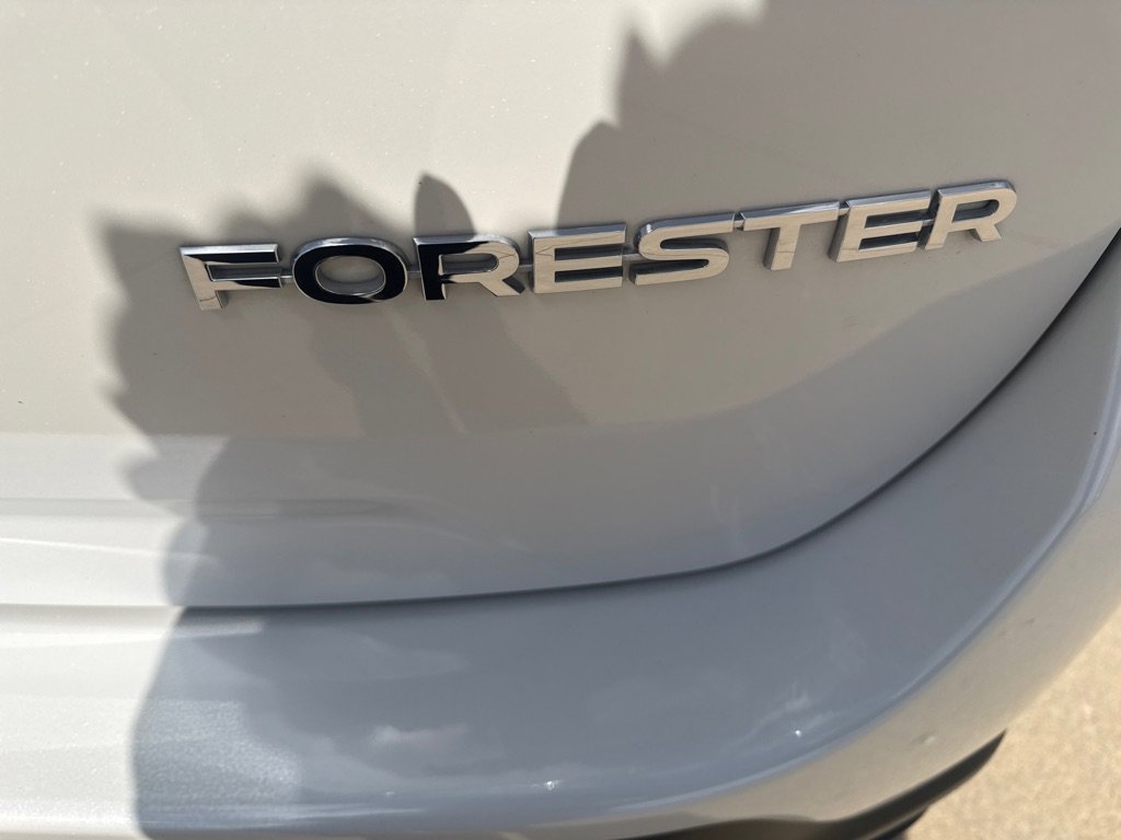Used 2024 Subaru Forester Premium AWD/4WD image 12