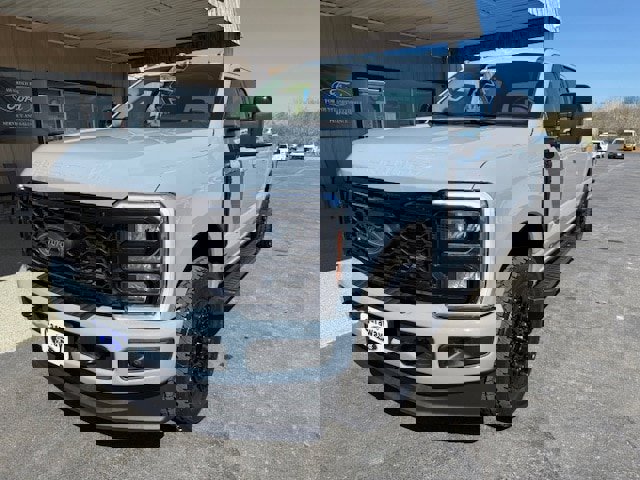 New 2026 Ford F350 Lariat image 3