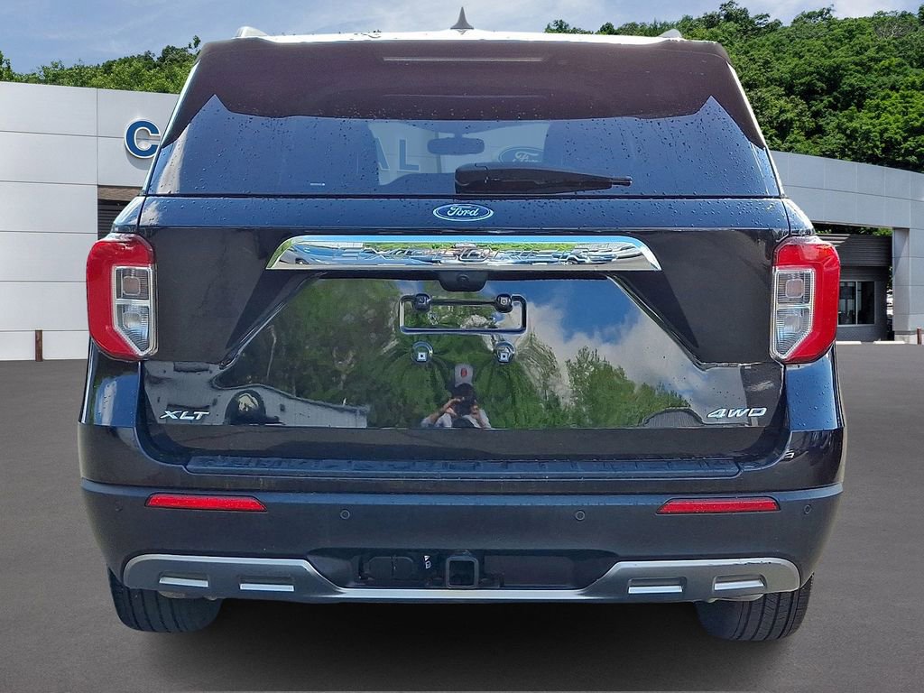 Certified 2024 Ford Explorer XLT w/ Equipment Group 202A AWD/4WD image 5