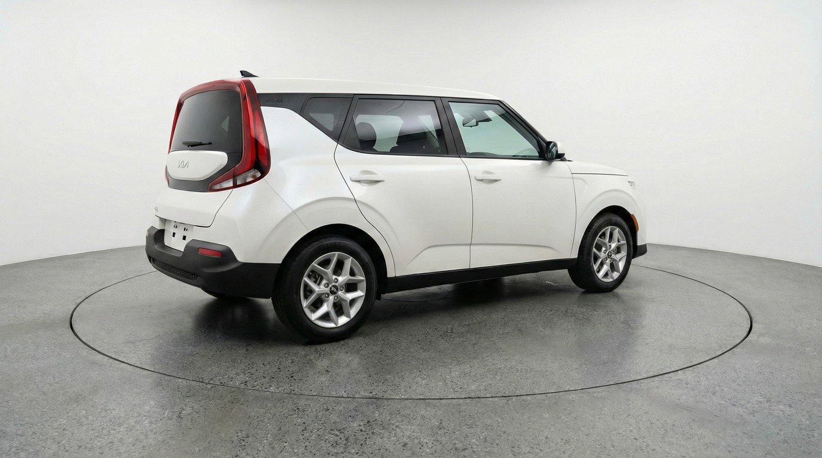 Used 2025 Kia Soul LX w/ LX Technology Package FWD image 9