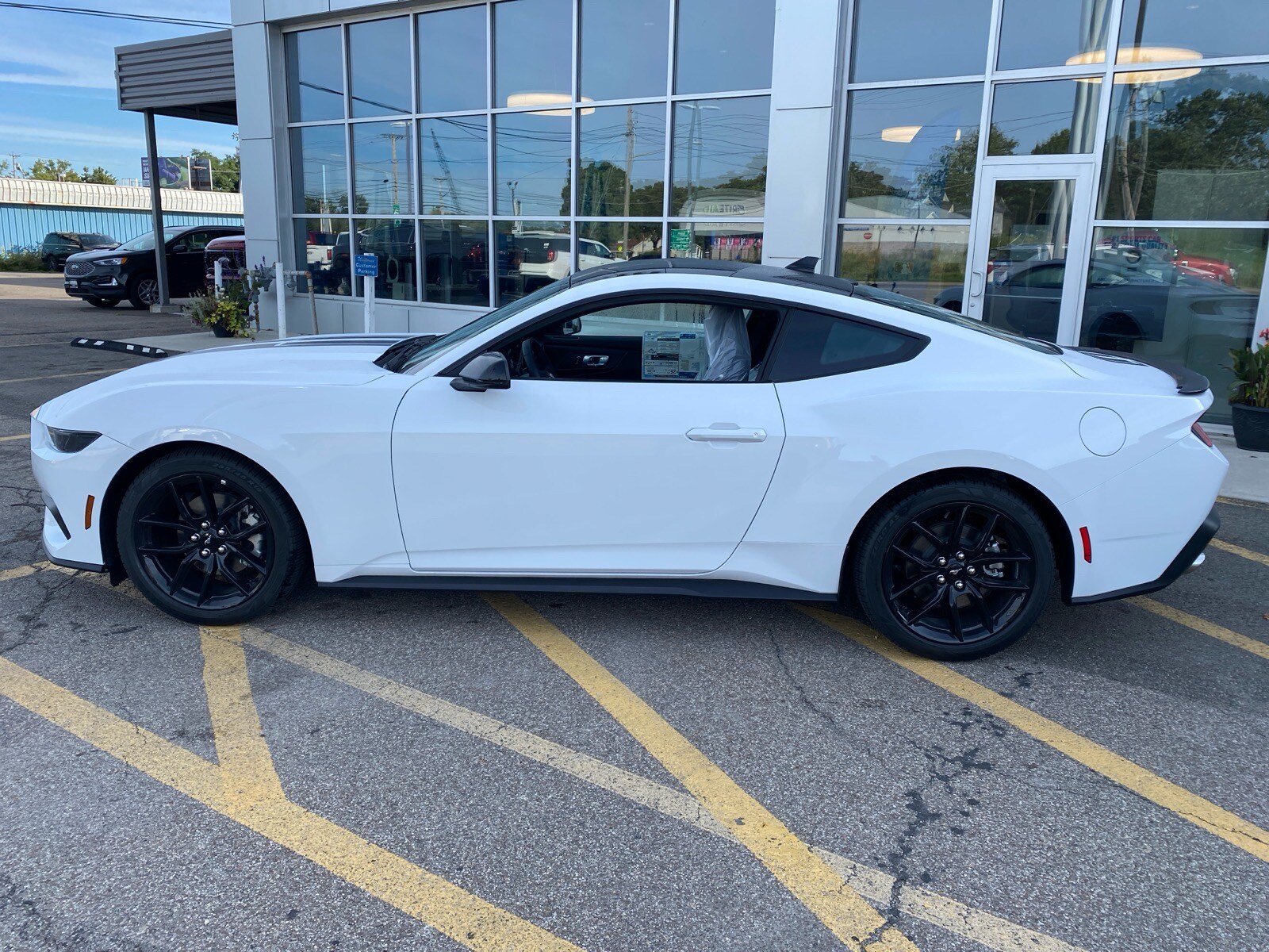 Used 2026 Ford Mustang Premium RWD image 3