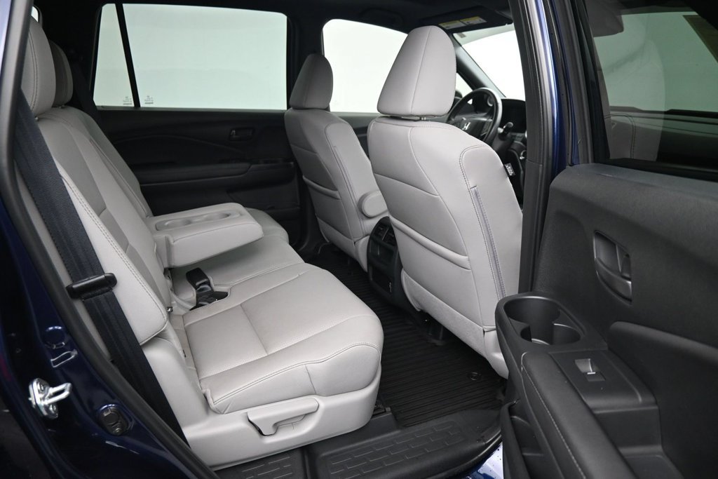 Used 2023 Honda Passport EX-L image 12