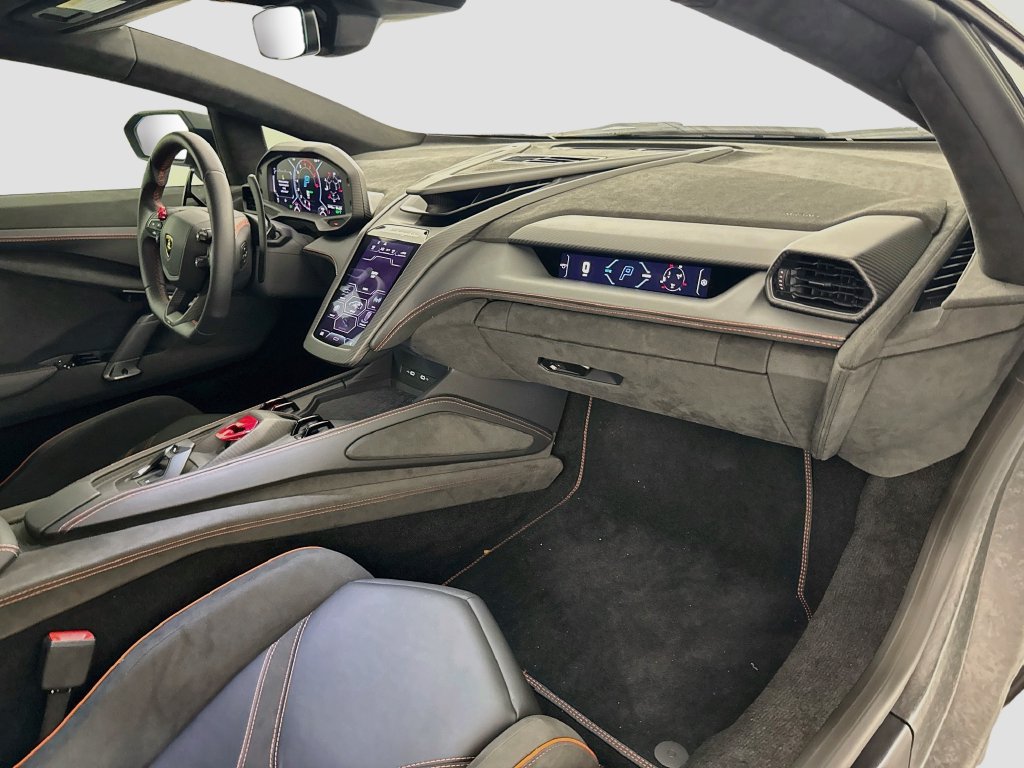 Used 2024 Lamborghini Revuelto AWD/4WD image 29