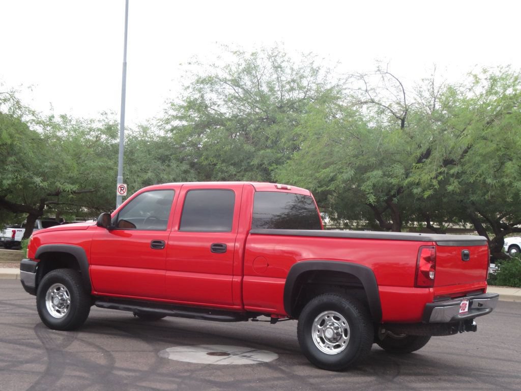 Used 2006 Chevrolet Silverado 2500 LT w/ Heavy-Duty Power Package AWD/4WD image 5