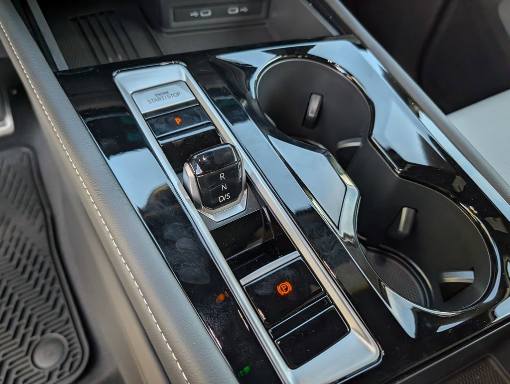 New 2026 Volkswagen Atlas Cross Sport SEL R-Line image 11