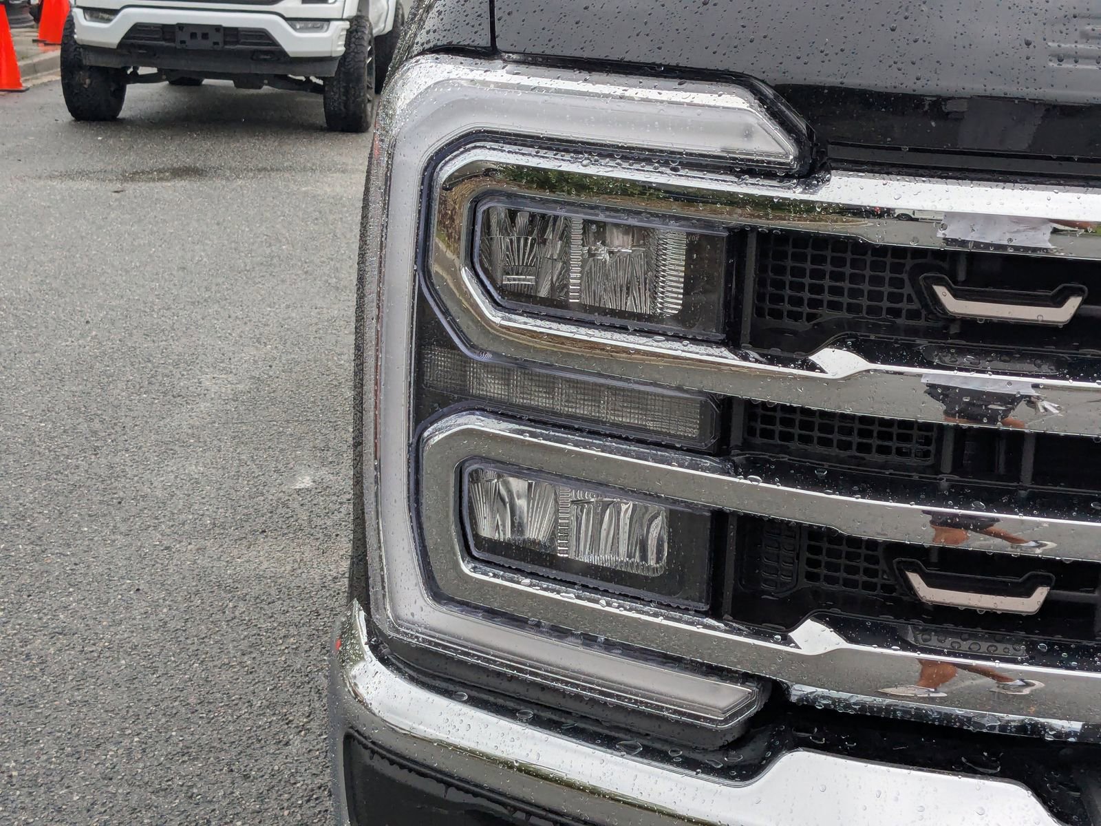 New 2025 Ford F350 King Ranch w/ Chrome Package AWD/4WD image 11