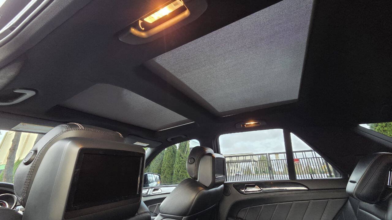 Used 2012 Mercedes-Benz ML 63 AMG 4MATIC image 12