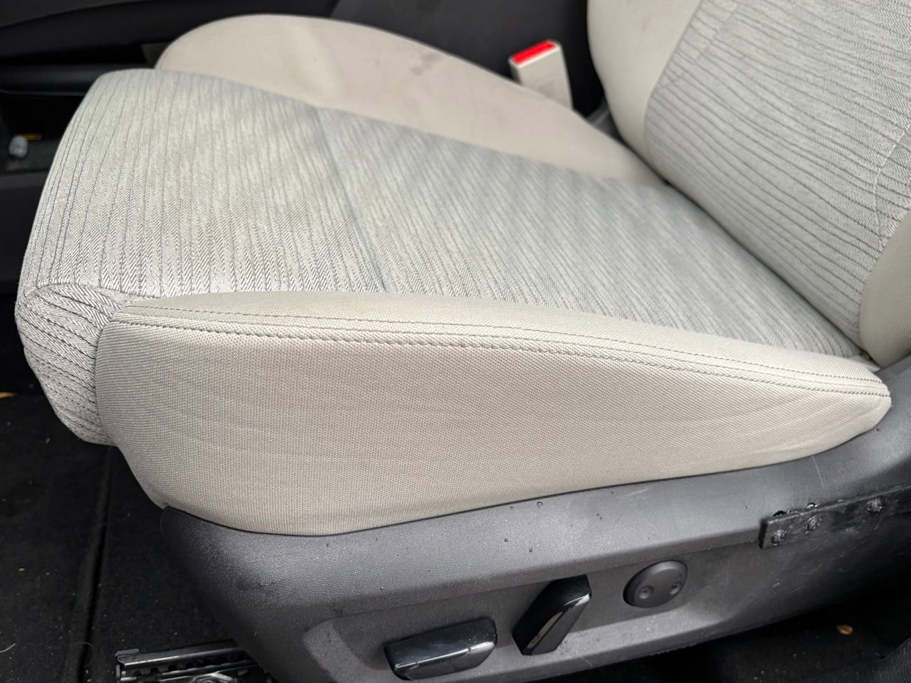 Certified 2021 Nissan Rogue SV FWD image 23