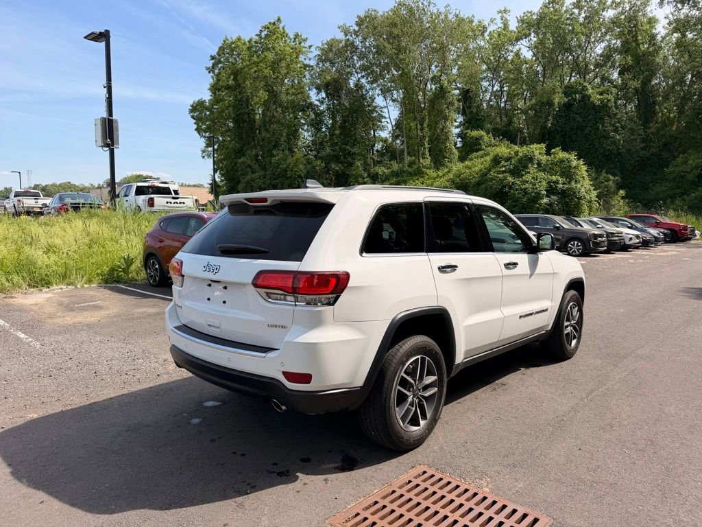 Used 2022 Jeep Grand Cherokee Limited AWD/4WD image 4
