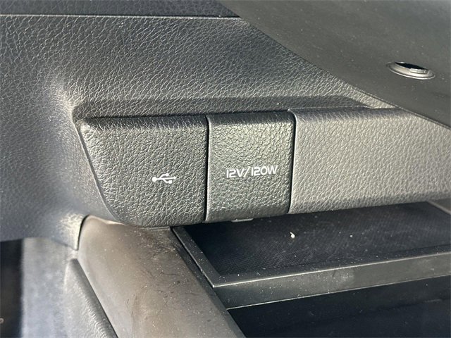 Used 2024 Toyota Camry SE image 35